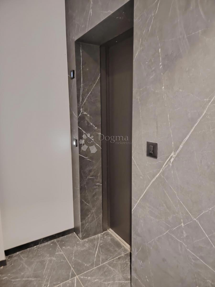 Allogio Opatija, 296m2