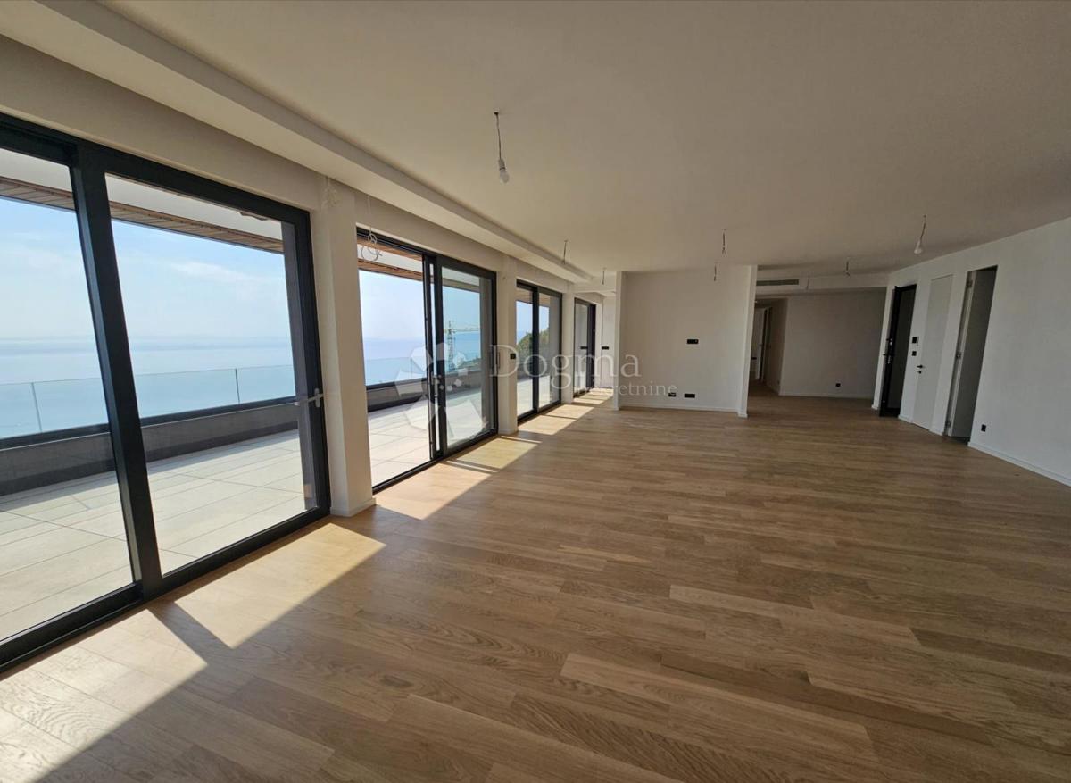 Allogio Opatija, 296m2