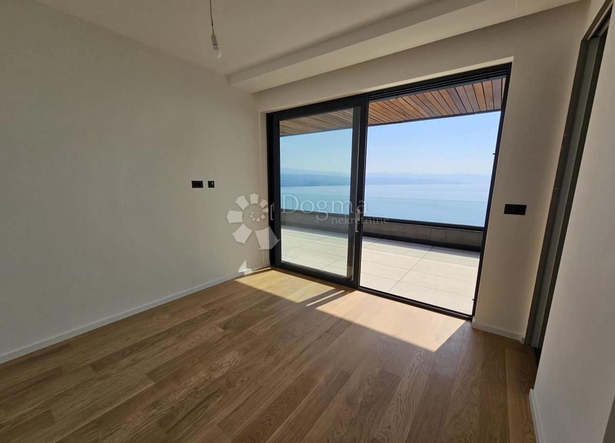 Allogio Opatija, 296m2