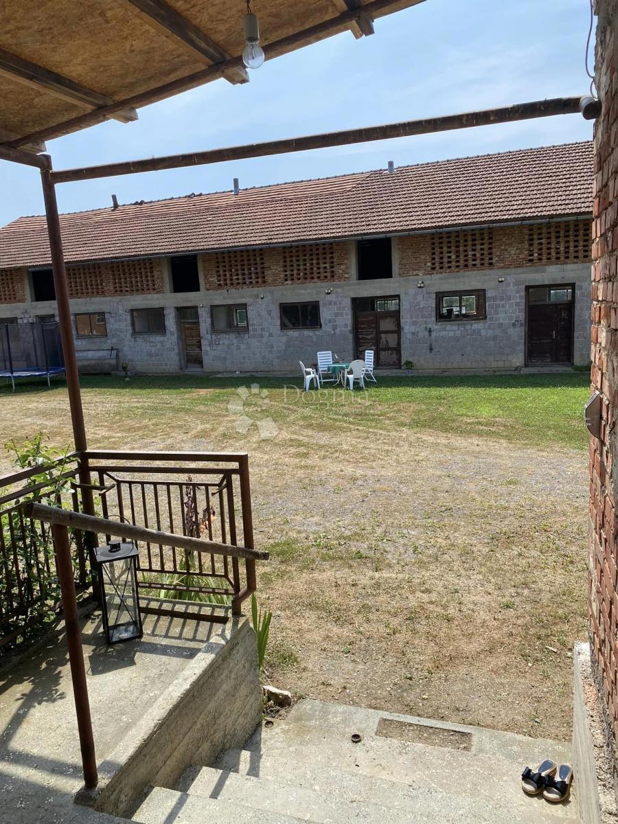 Casa Šibine, Glina, 300m2