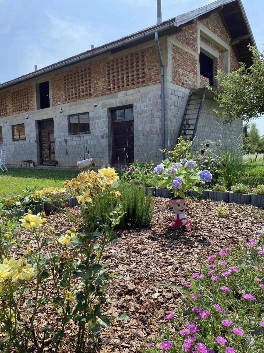 Casa Šibine, Glina, 300m2