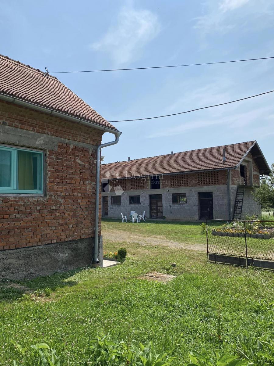 Casa Šibine, Glina, 300m2