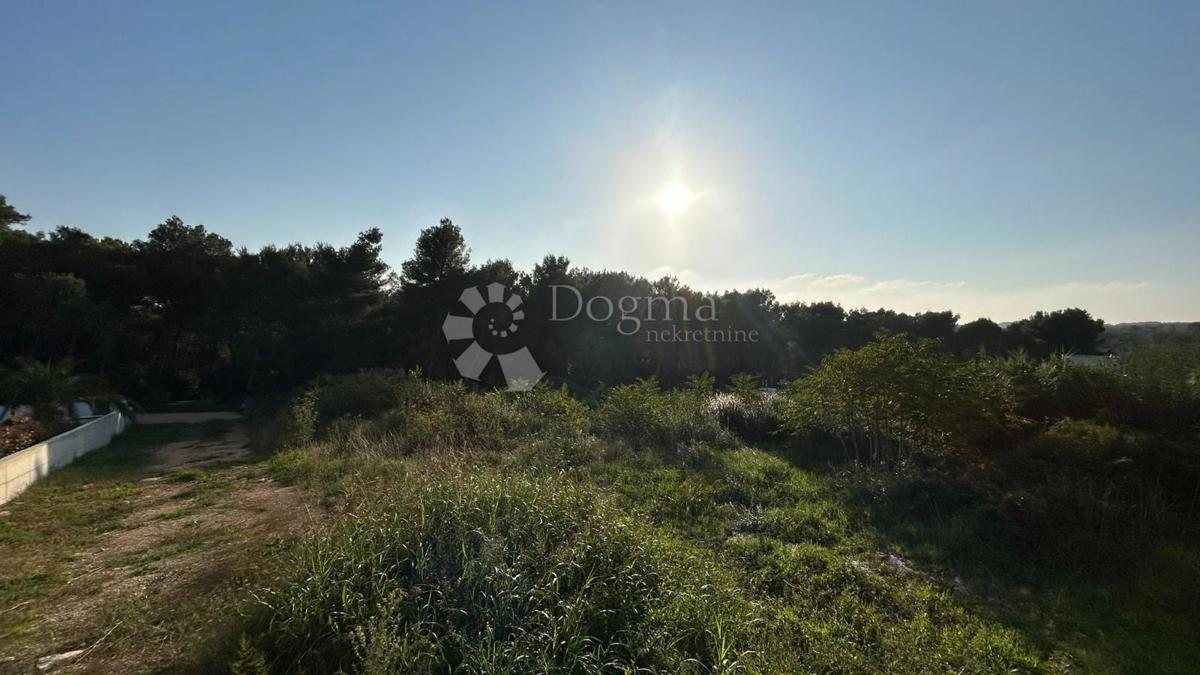 Terreno Veli vrh, Pula, 2.365m2