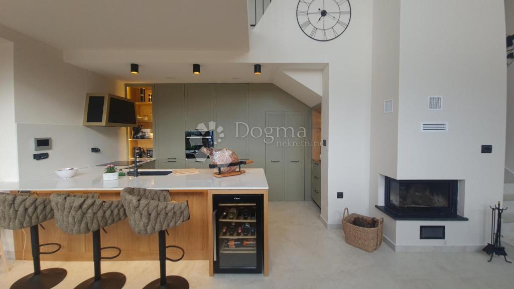 Casa Kašćerga, Pazin - Okolica, 230m2