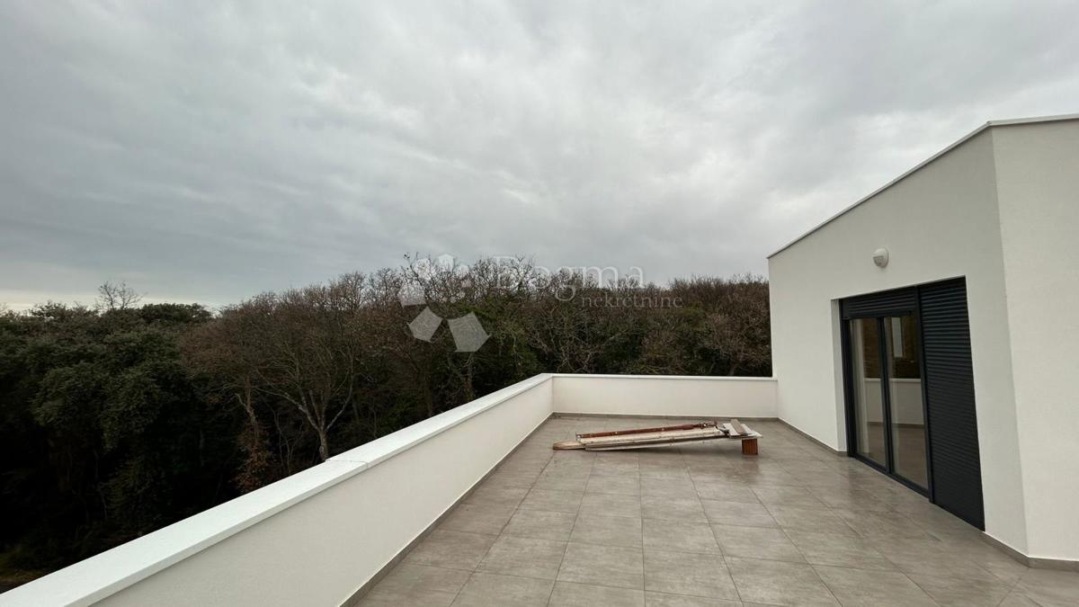 Casa Monteserpo - Komunal, Pula, 400m2