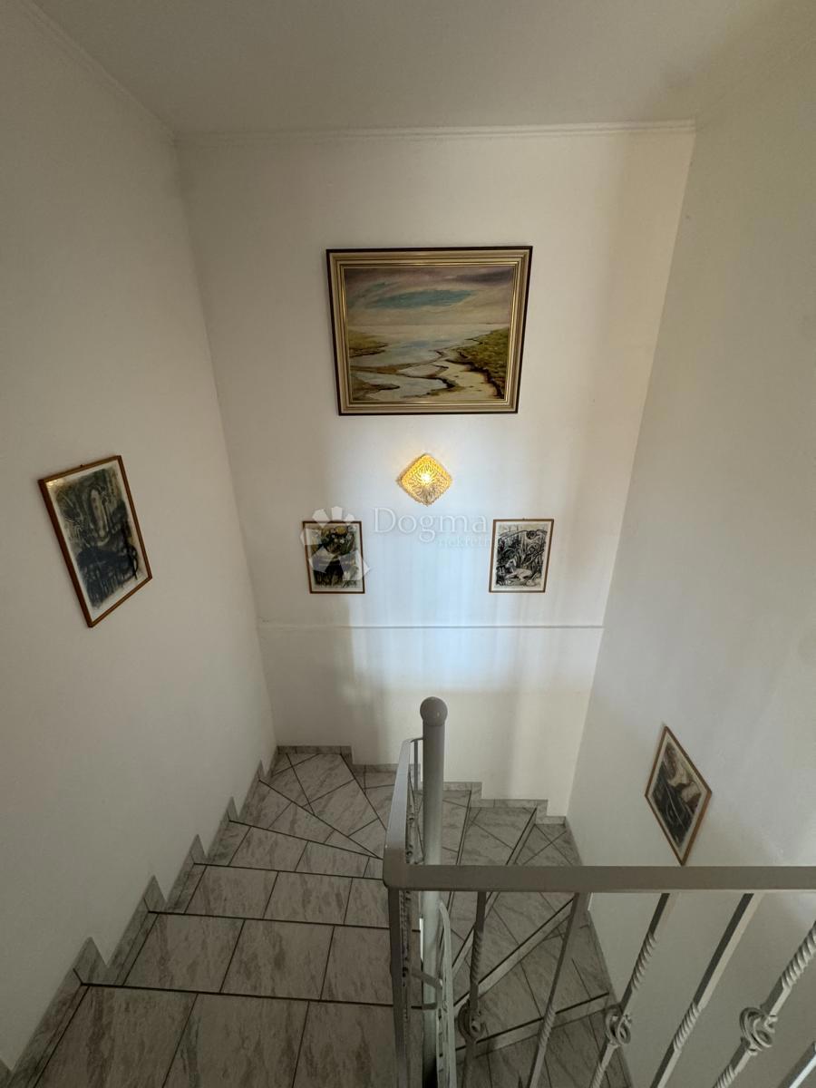 Casa Predavac, Rovišće, 259m2