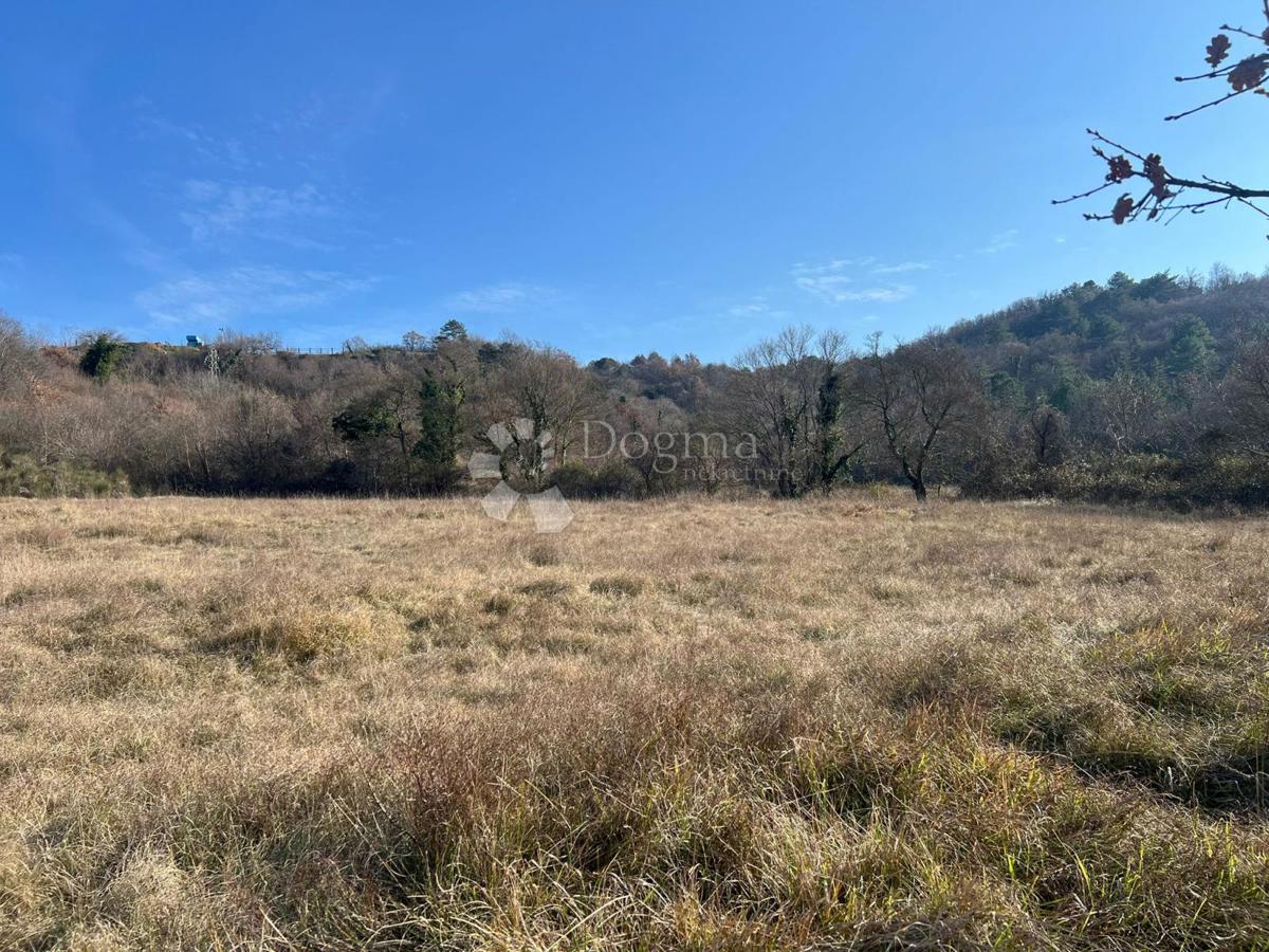 Terreno edificabile Labin, 1.250m2