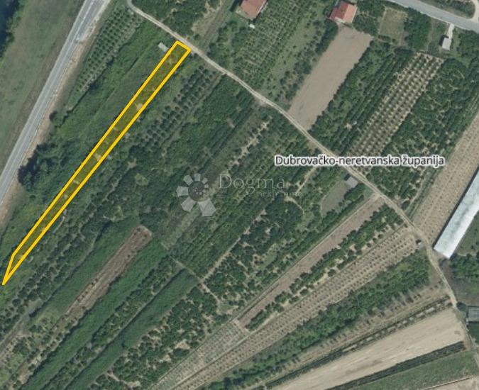 Terreno agricolo Metković, 2.404m2
