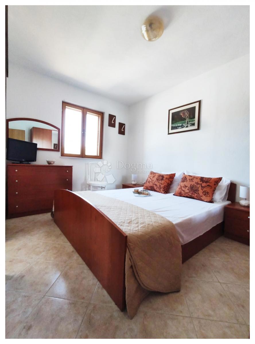 Casa Bobovišća, Milna, 217m2