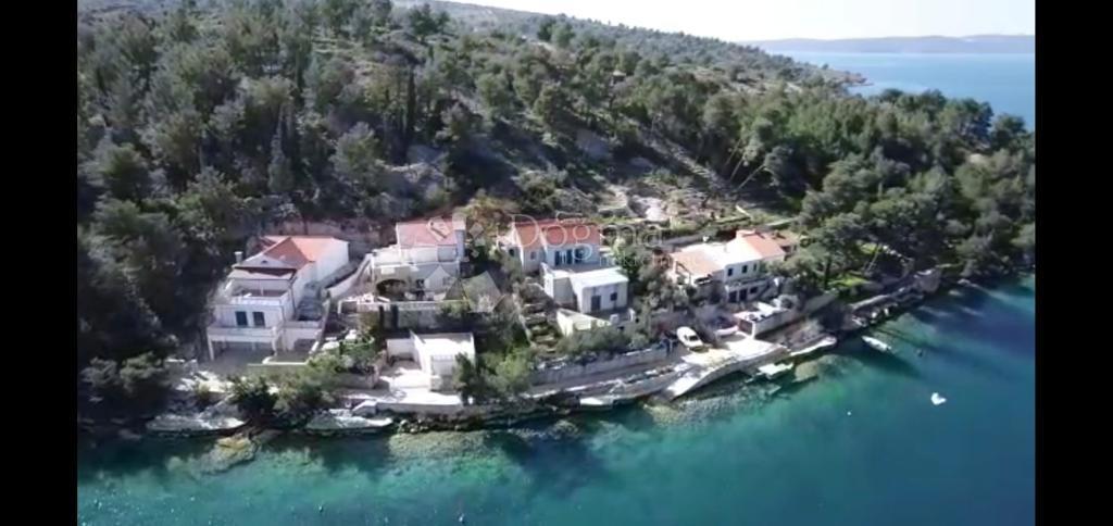 Casa Bobovišća, Milna, 217m2