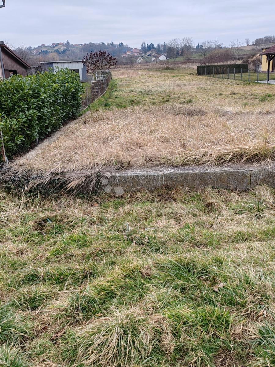 Terreno edificabile Gornji Kneginec, 1.552m2