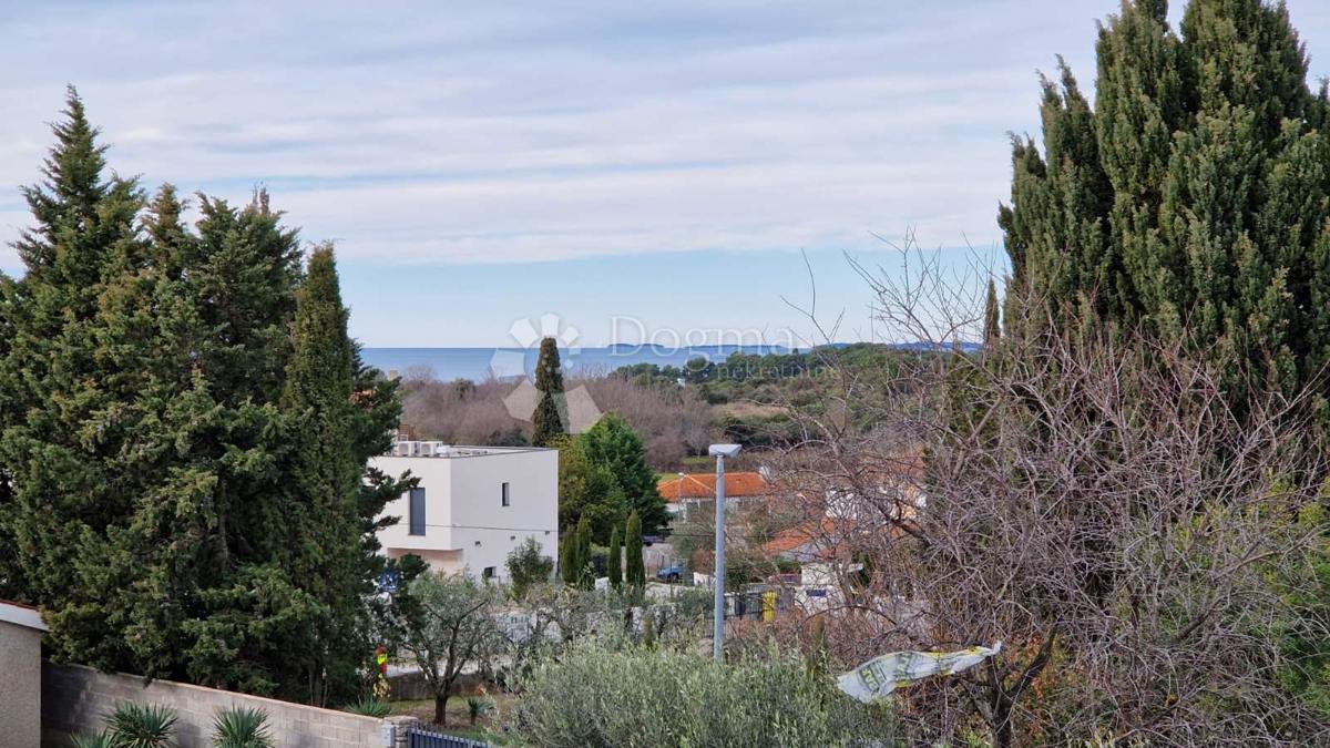 Incantevole appartamento sulla costa a Štinjan