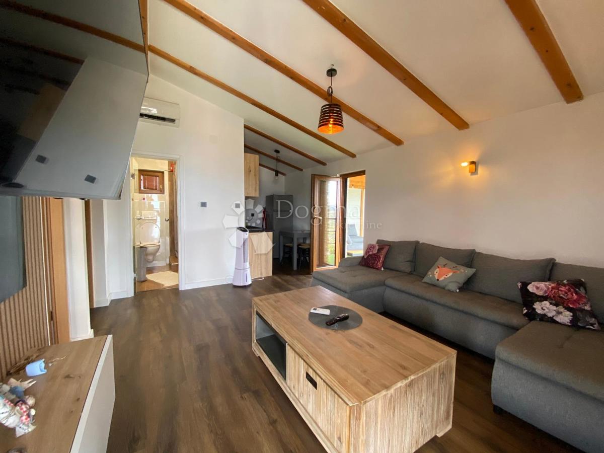 Casa Rovanjska, Jasenice, 107,64m2