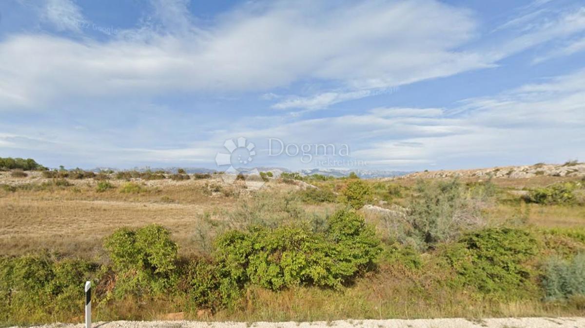 Terreno edificabile 16468m² – Rtina, vicino al mare