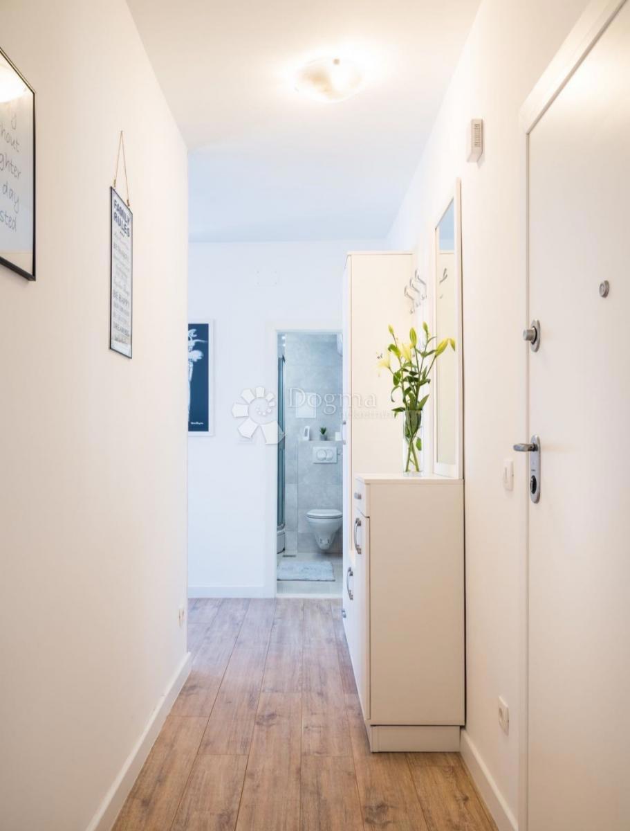 Allogio Travarica, Trogir, 63,18m2