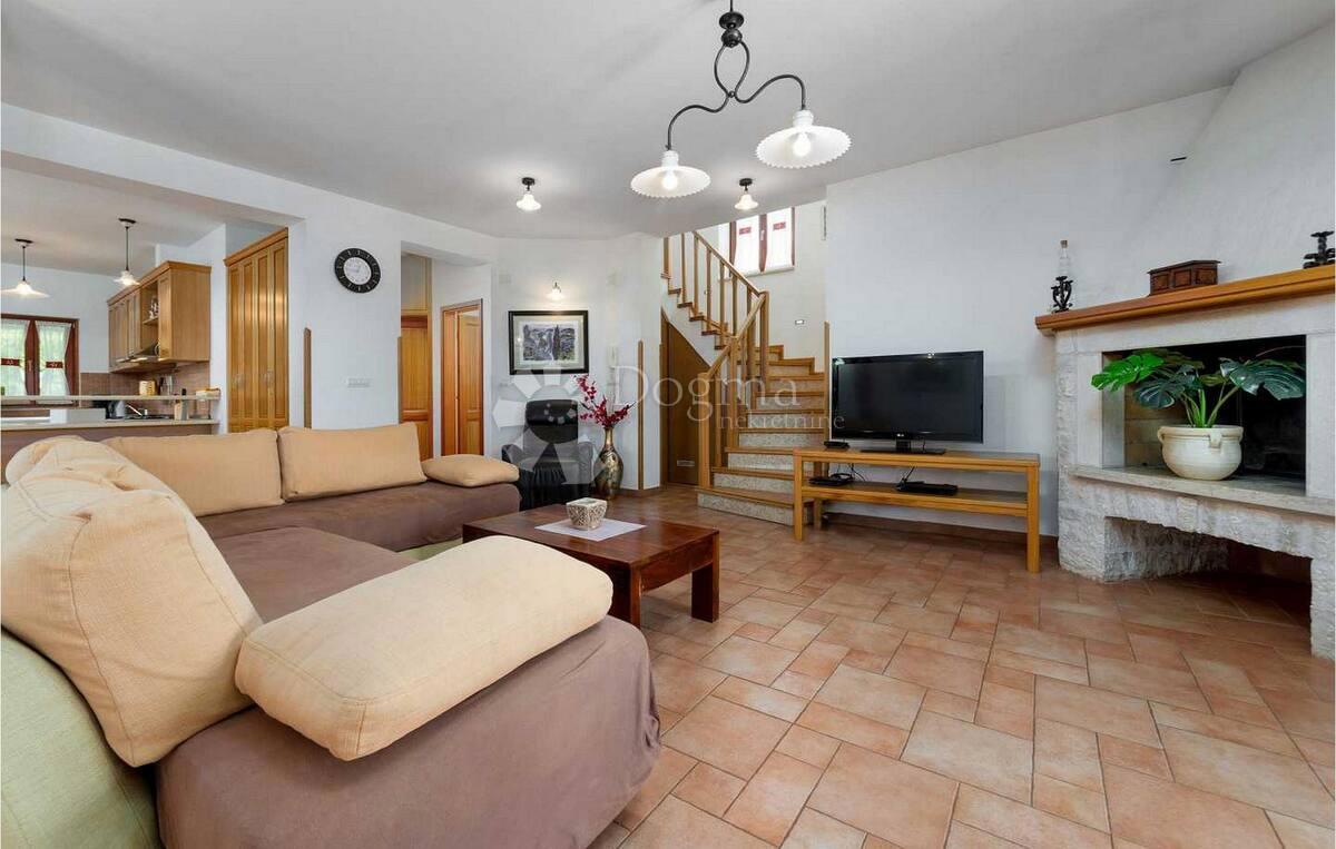 Casa Tinjan, 162m2