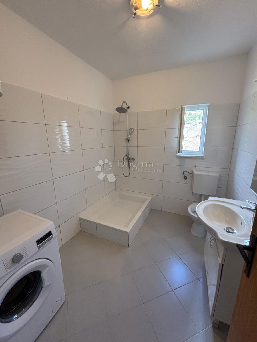 Casa Gornji Muć, Muć, 240m2