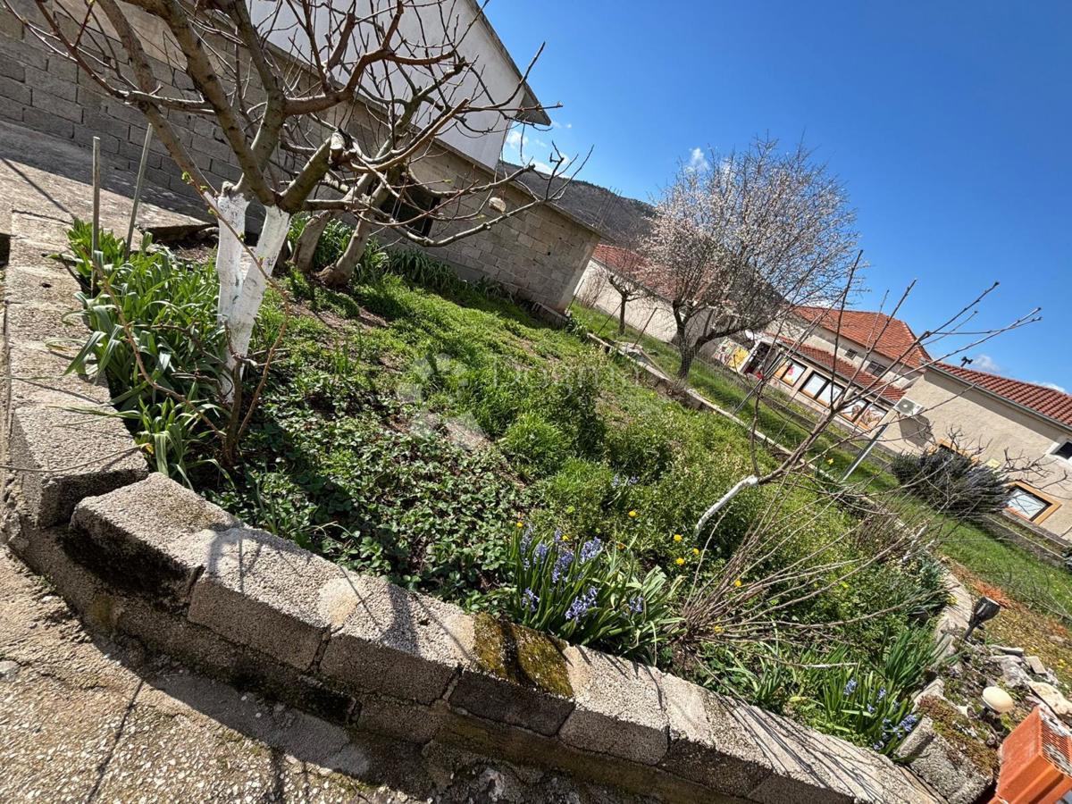 Casa Gornji Muć, Muć, 240m2