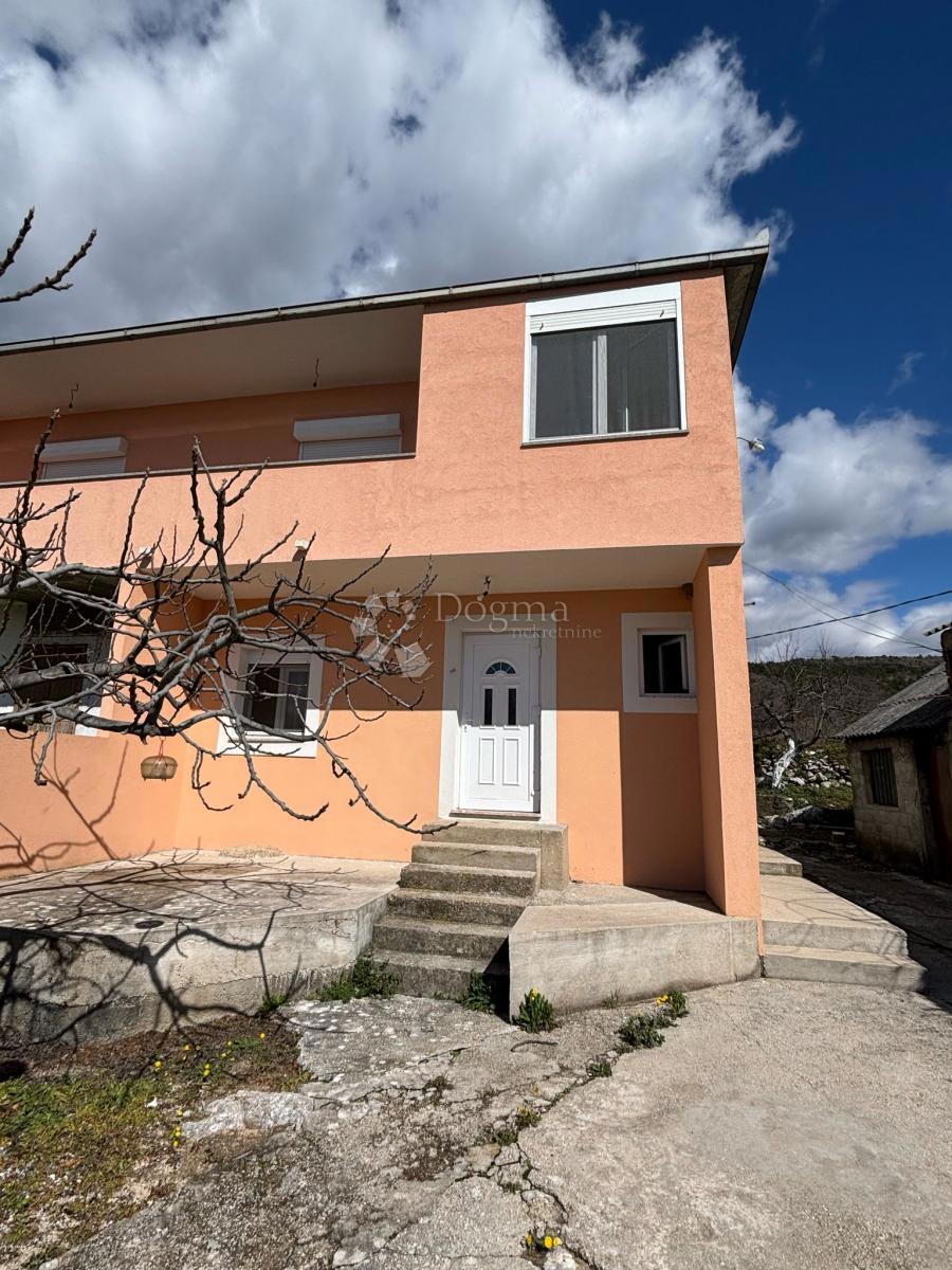 Casa Gornji Muć, Muć, 240m2