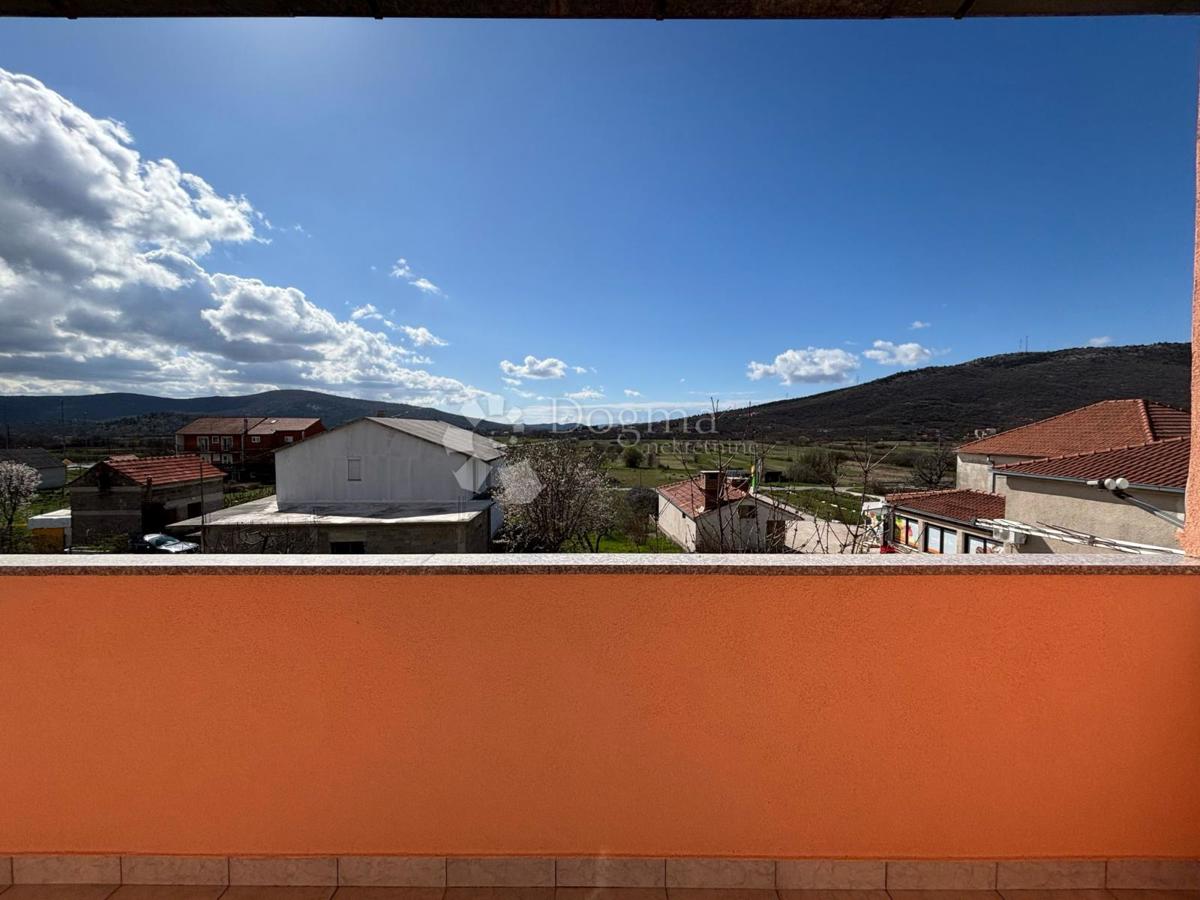Casa Gornji Muć, Muć, 240m2