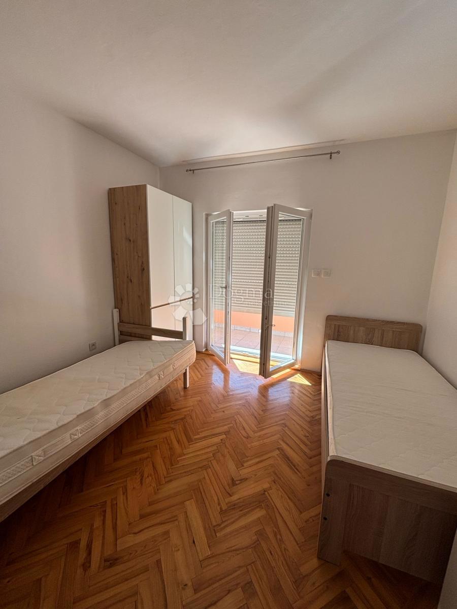 Casa Gornji Muć, Muć, 240m2