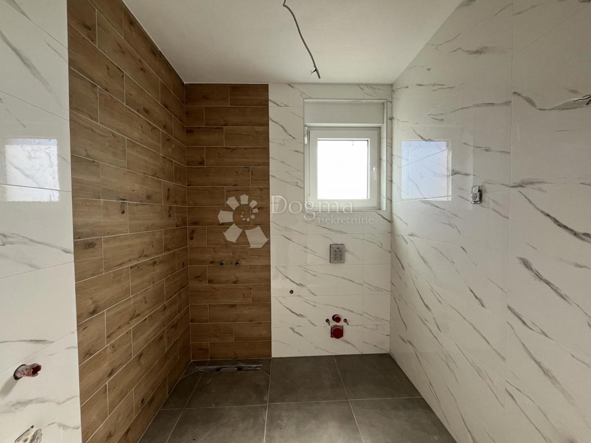 Appartamento Novi Vinodolski, 65,67m2