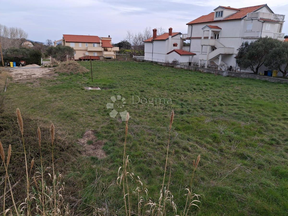 Terreno edificabile Mundanije, Rab, 1.784m2