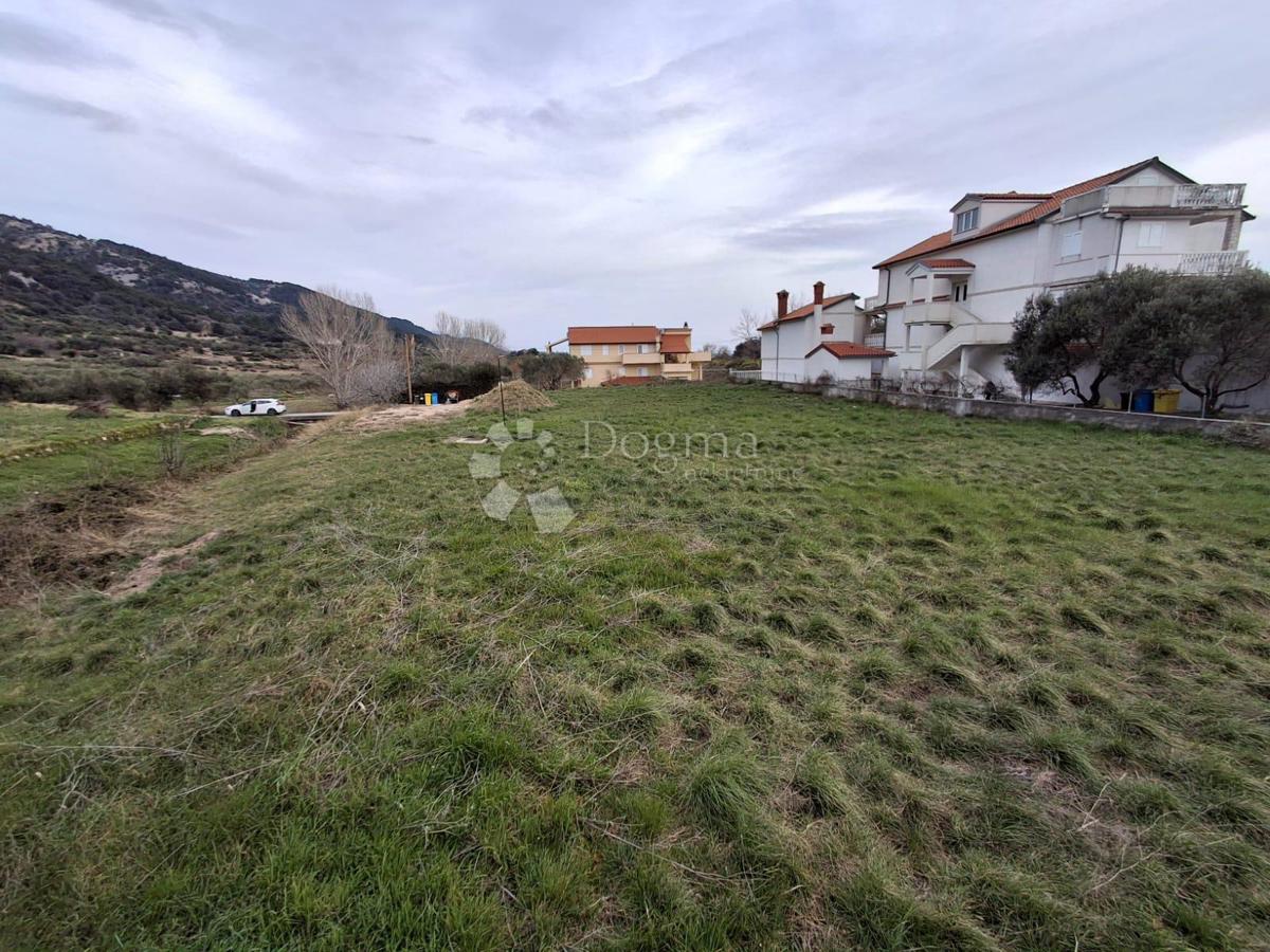Terreno edificabile Mundanije, Rab, 1.784m2