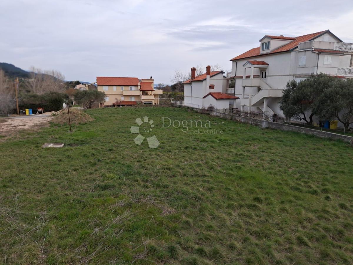 Terreno edificabile Mundanije, Rab, 1.784m2