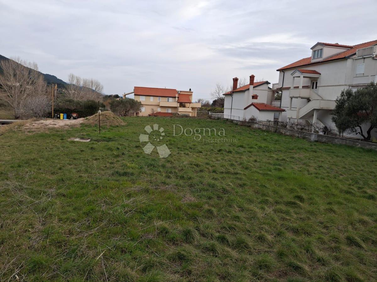 Terreno edificabile Mundanije, Rab, 1.784m2