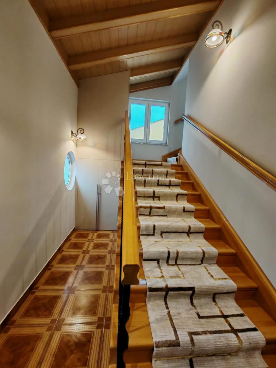 Allogio Petrčane, Zadar - Okolica, 168m2