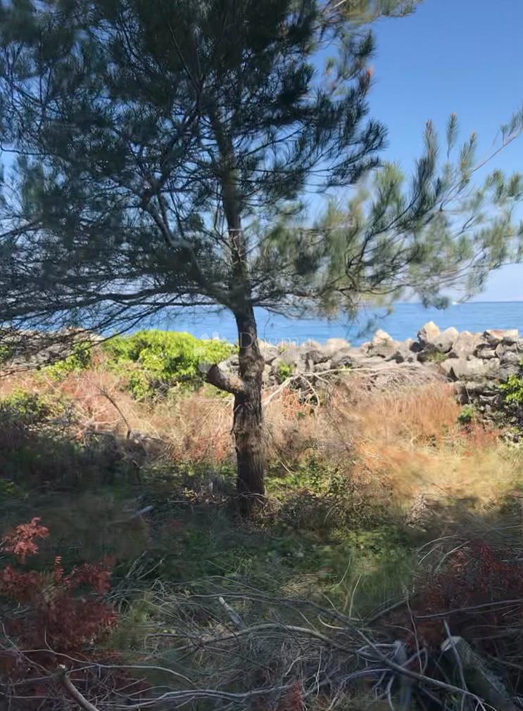 Terreno a 100 metri dal mare - Mali Lukoran