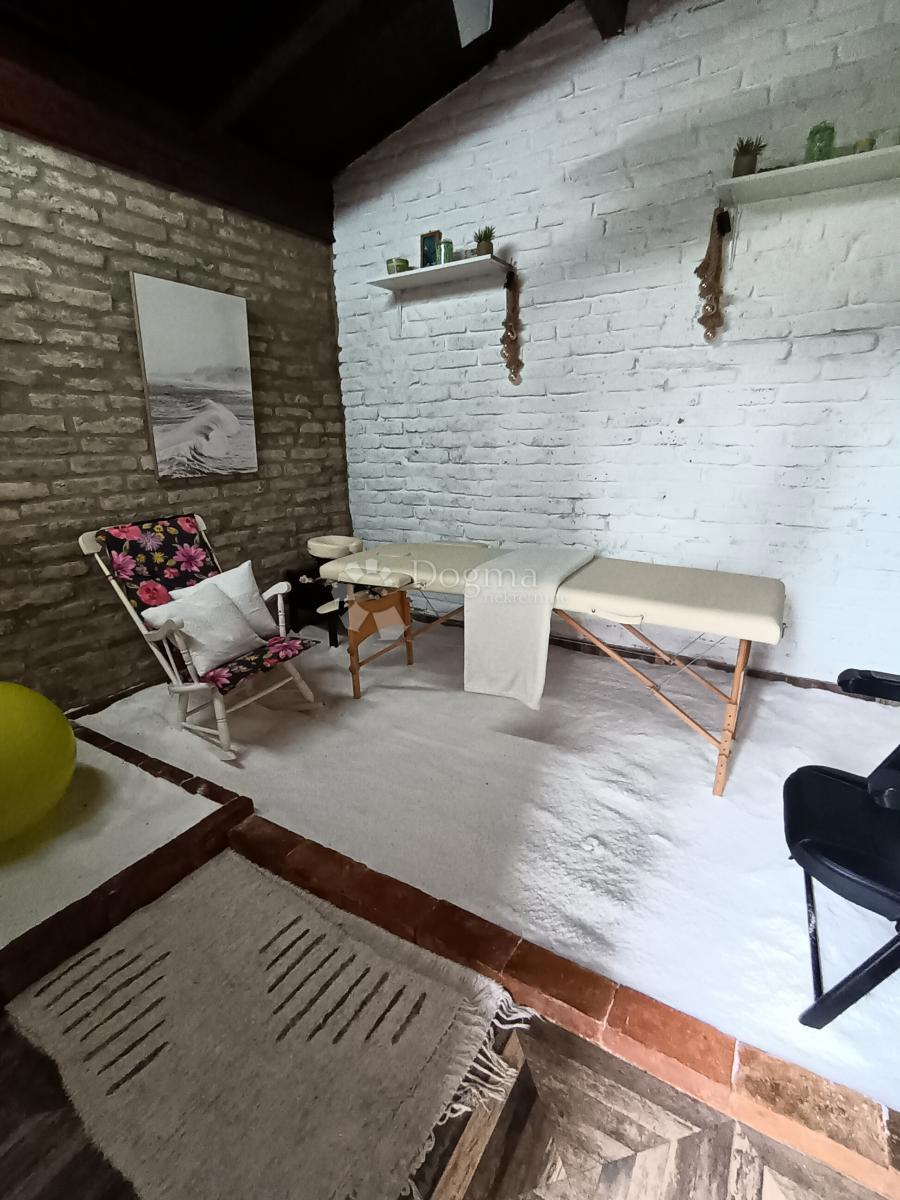 Casa Zmajevac, Kneževi Vinogradi, 730m2