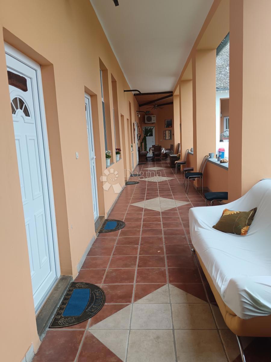 Casa Zmajevac, Kneževi Vinogradi, 730m2