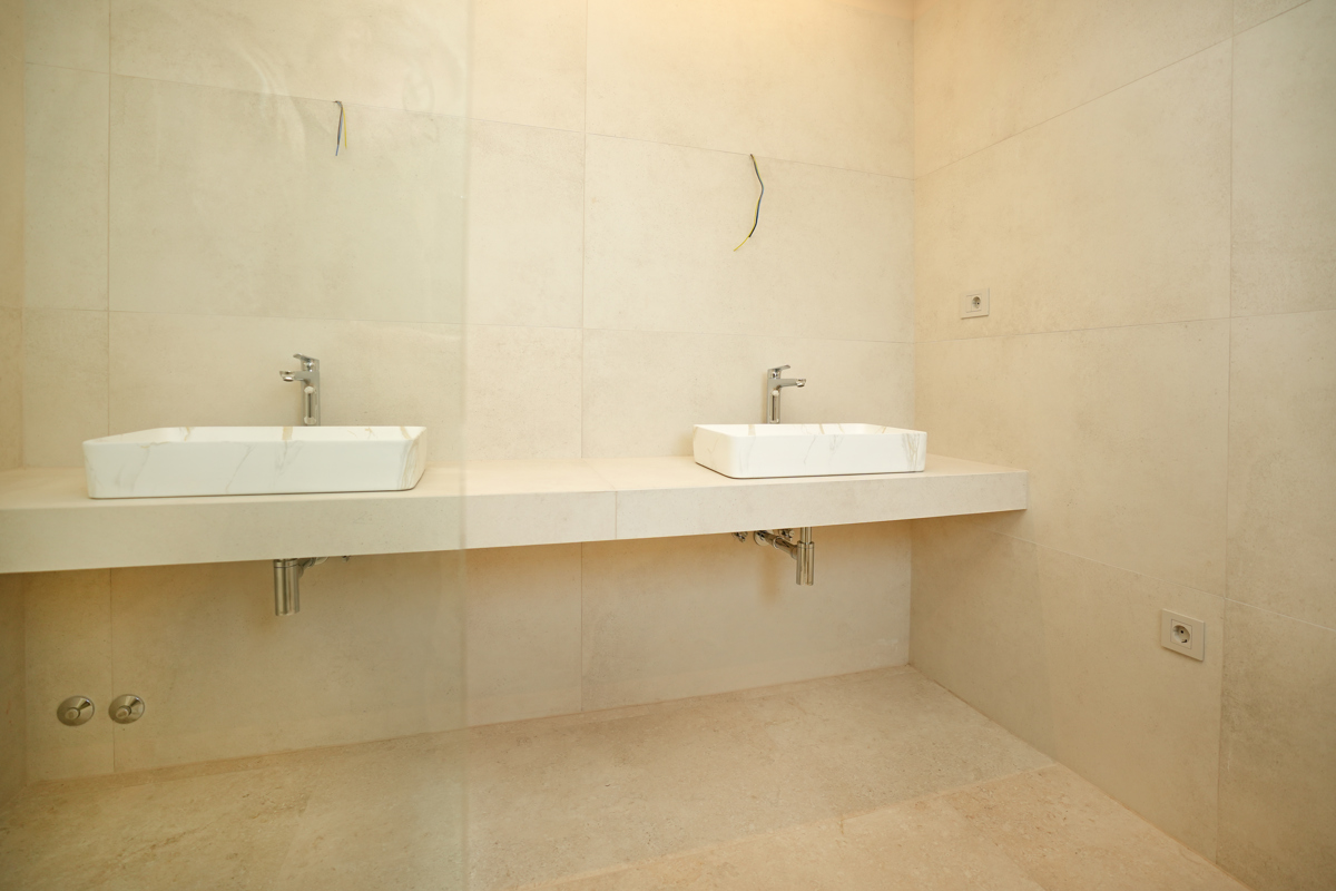 VILLA MODERNA CON PISCINA NELLA LOCALITÀ VICINO A POREČA