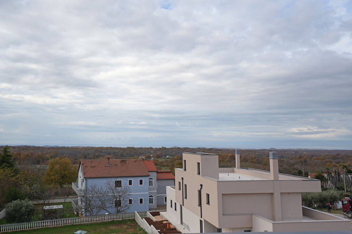 VILLA MODERNA CON PISCINA NELLA LOCALITÀ VICINO A POREČA