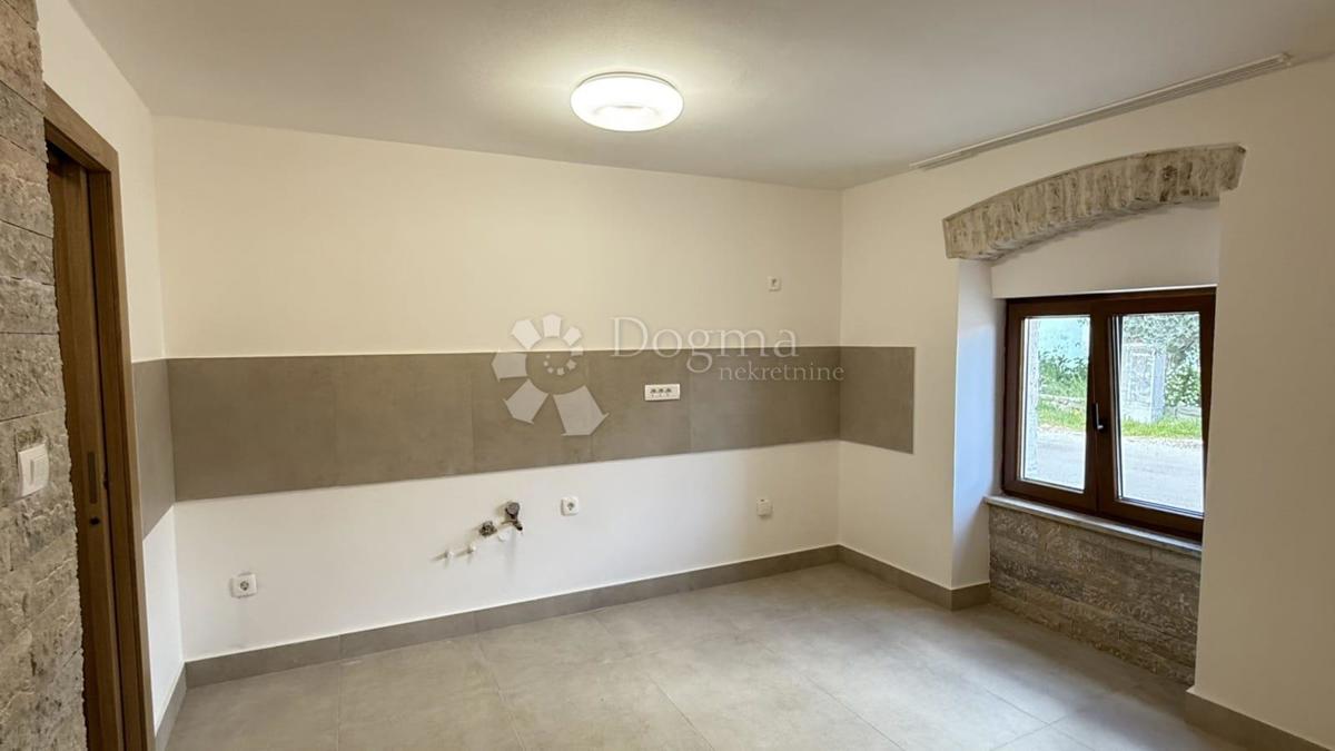 BELLISSIMA CASA IN PIETRA RISTRUTTURATA