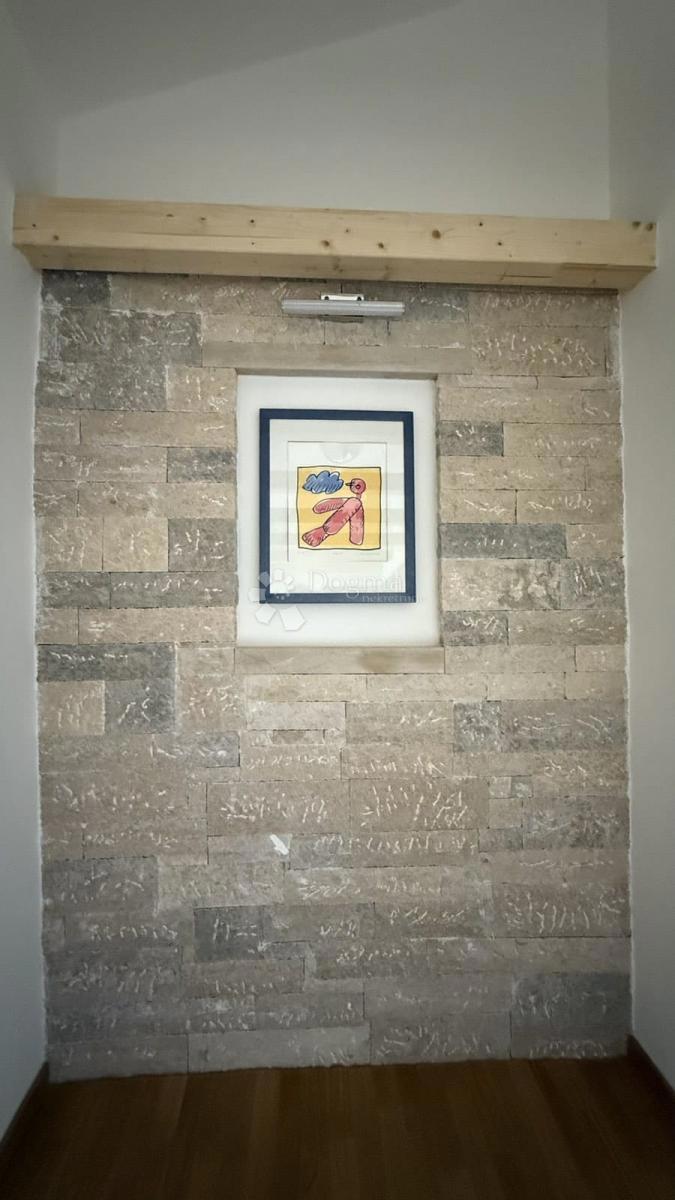 BELLISSIMA CASA IN PIETRA RISTRUTTURATA