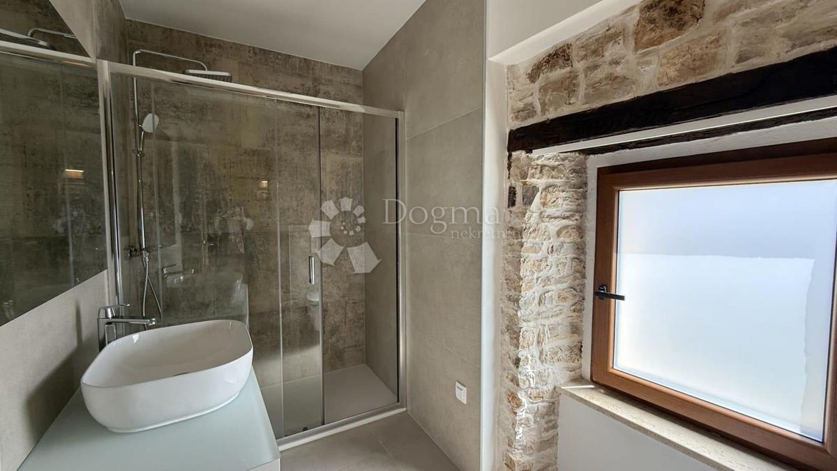 BELLISSIMA CASA IN PIETRA RISTRUTTURATA