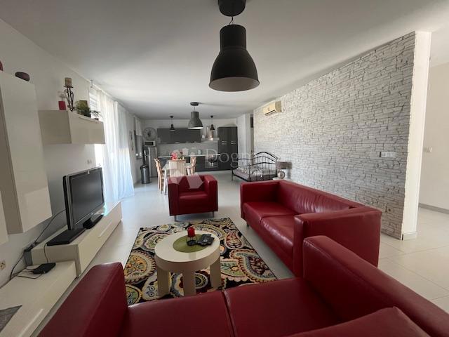 Casa Dramalj, Crikvenica, 440m2