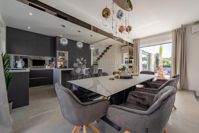 Casa Zaton, Nin, 220m2