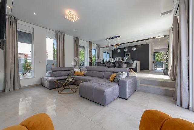 Casa Zaton, Nin, 220m2