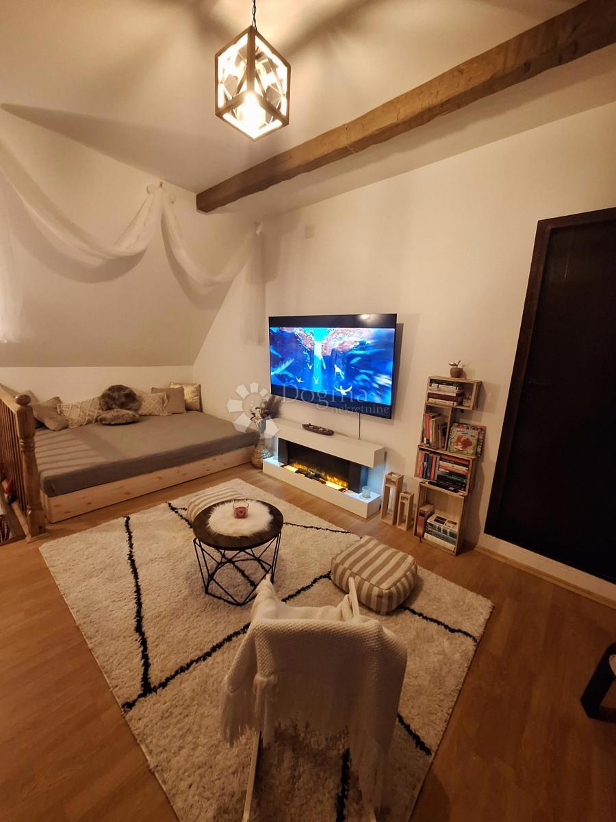 Casa Jošan, Udbina, 100m2