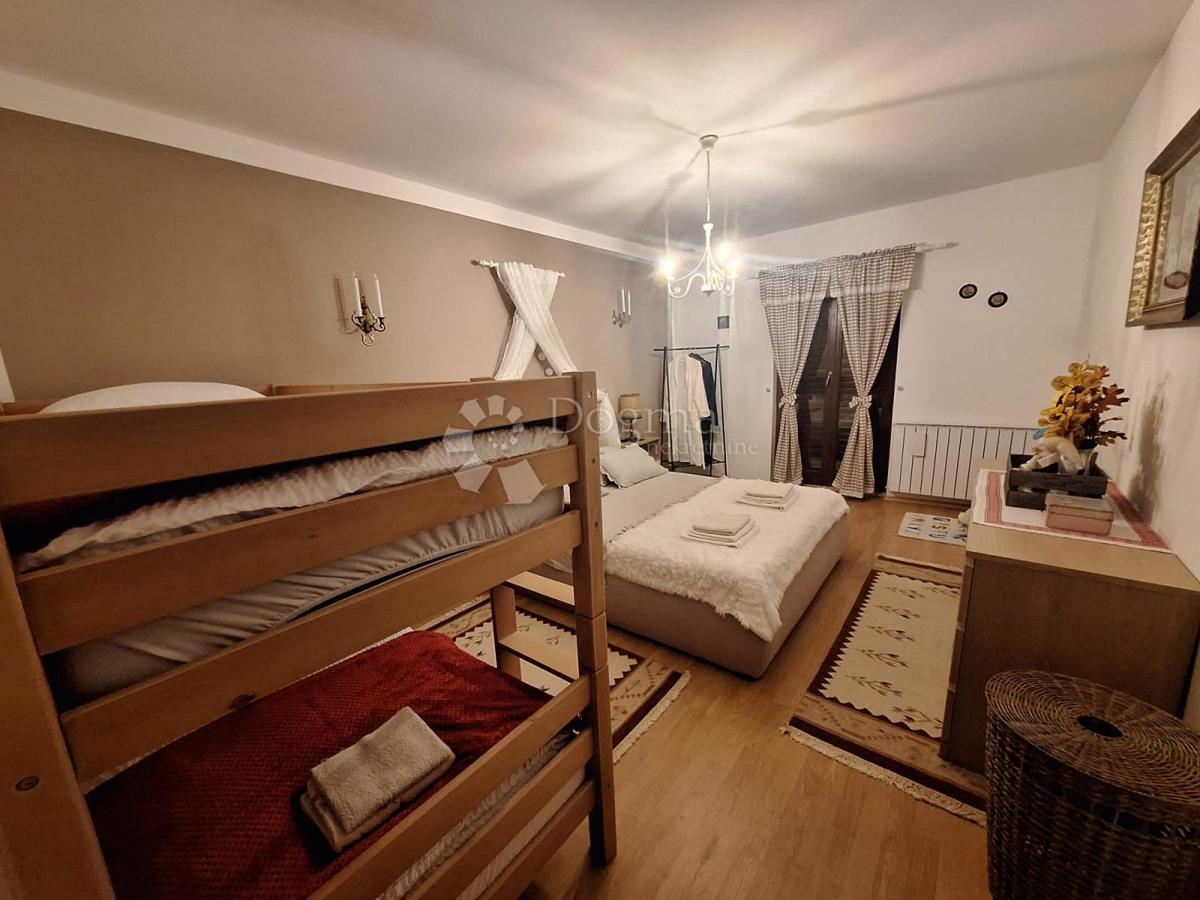 Casa Jošan, Udbina, 100m2