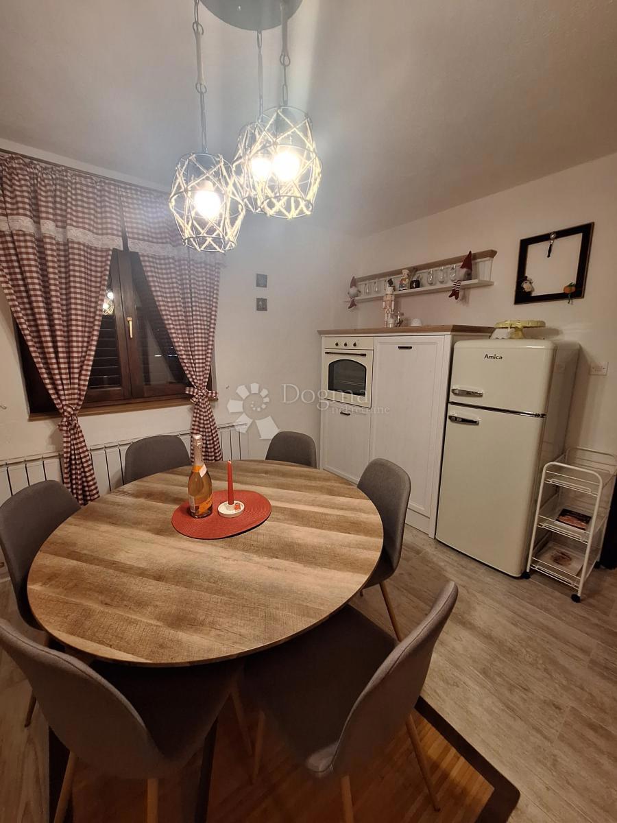 Casa Jošan, Udbina, 100m2