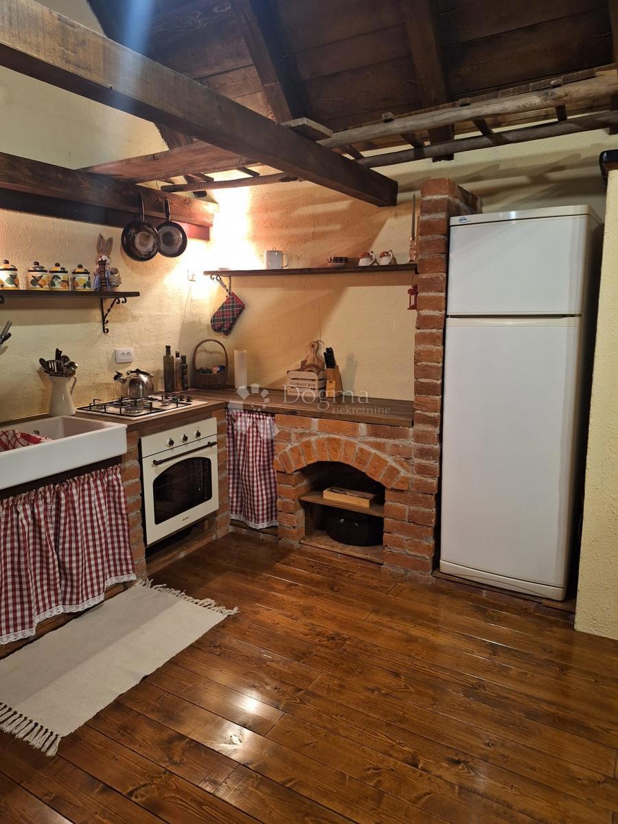 Casa Jošan, Udbina, 100m2