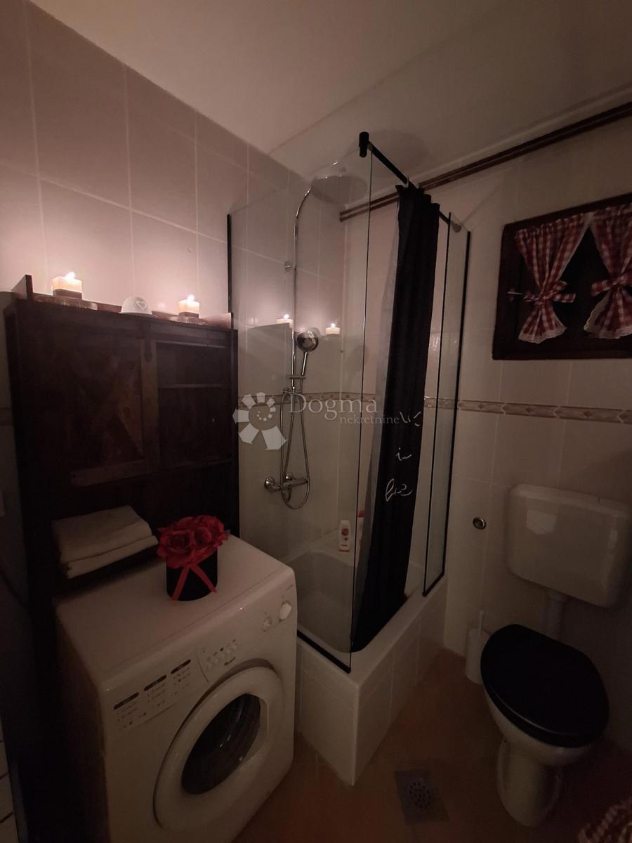 Casa Jošan, Udbina, 100m2