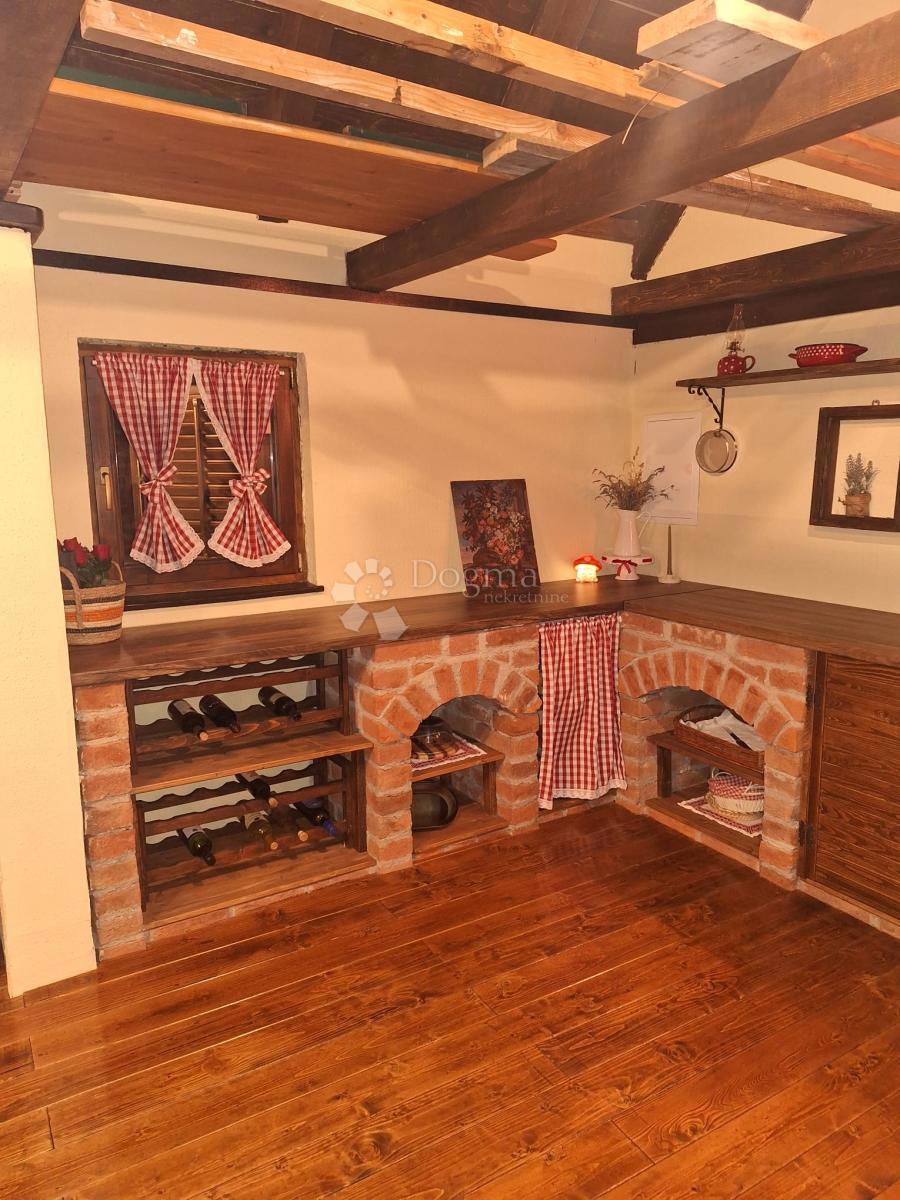 Casa Jošan, Udbina, 100m2