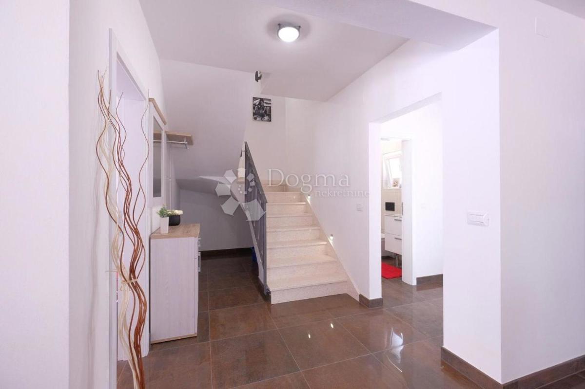 Casa Svetvinčenat, 230m2