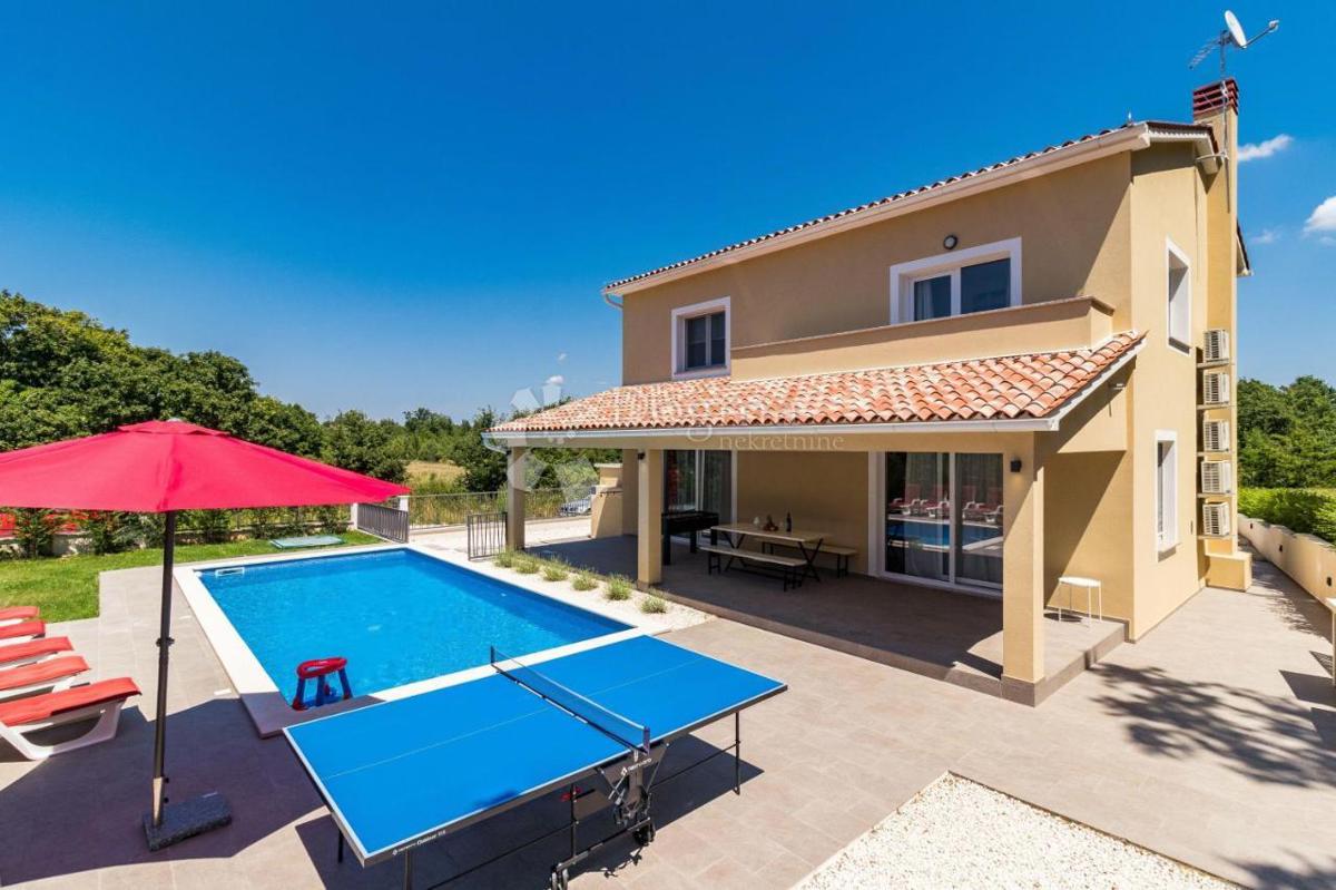 Casa Svetvinčenat, 230m2